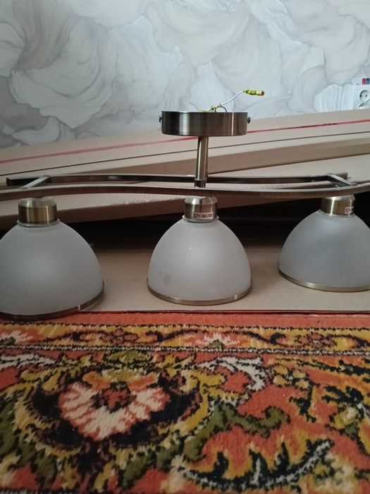 Продам люстру б/у
