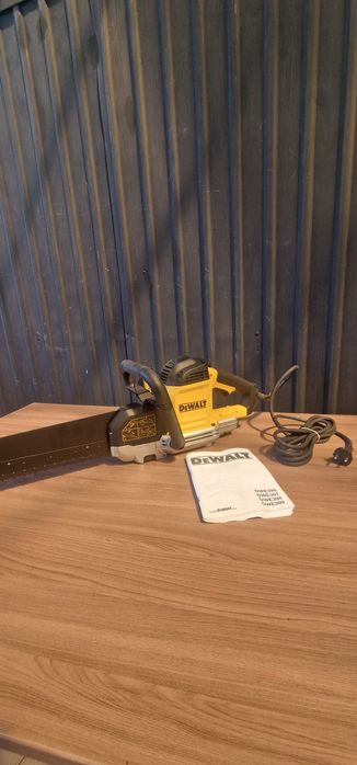 Пила "Аллигатор" DeWALT DWE397-QS
