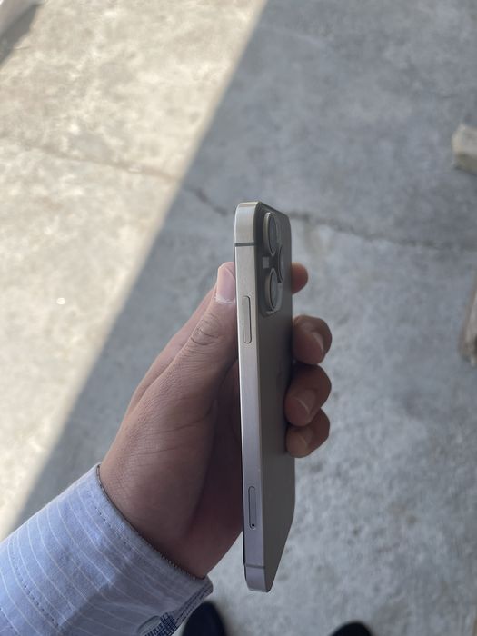 Iphone Xr 15 pro korpusda srochna sotiladi