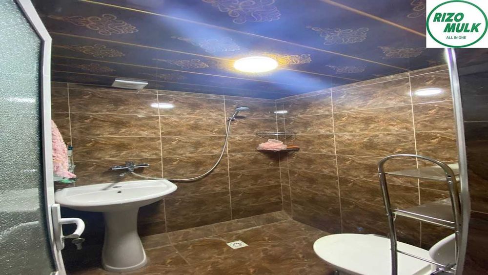 Назарбек Харакатда ховли сотилади. NR494/106