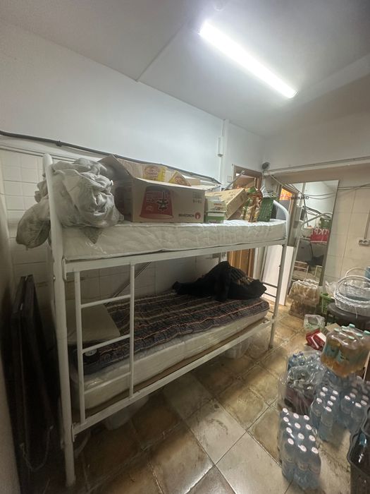 Двухэтажный кровать для взрослых