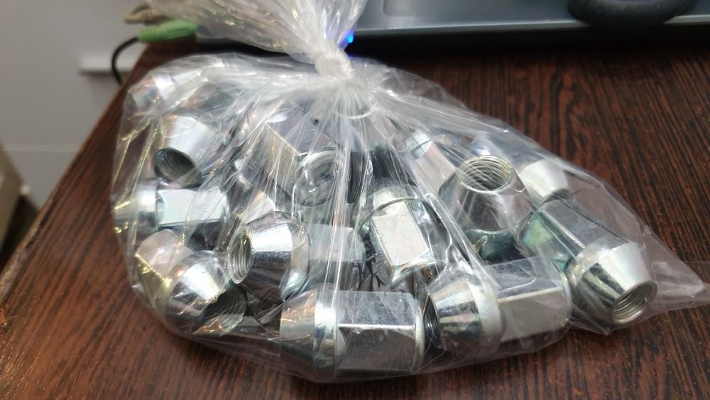 Piulite prezoane jante aliaj Jeep Comander Grand Cherokee, Wrangler