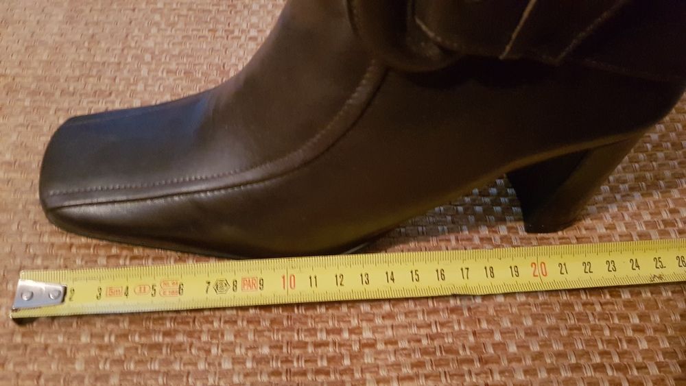 Cizme de dama, marimea 36