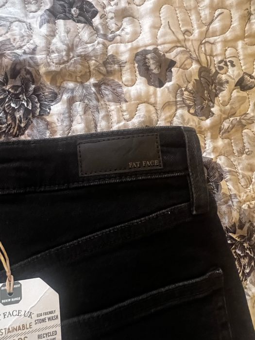 Blugi negrii Fat Face