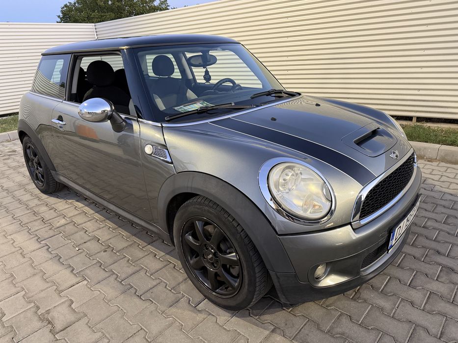 Mini cooper S  220 cp