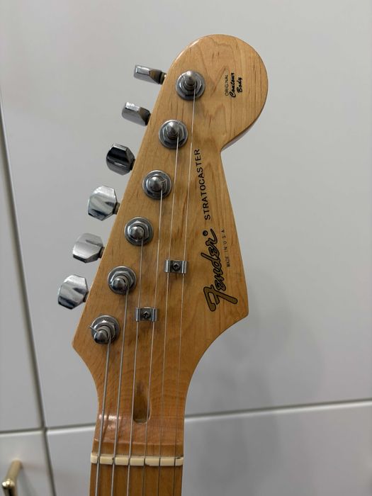 Электрогитара Fender Stratocaster