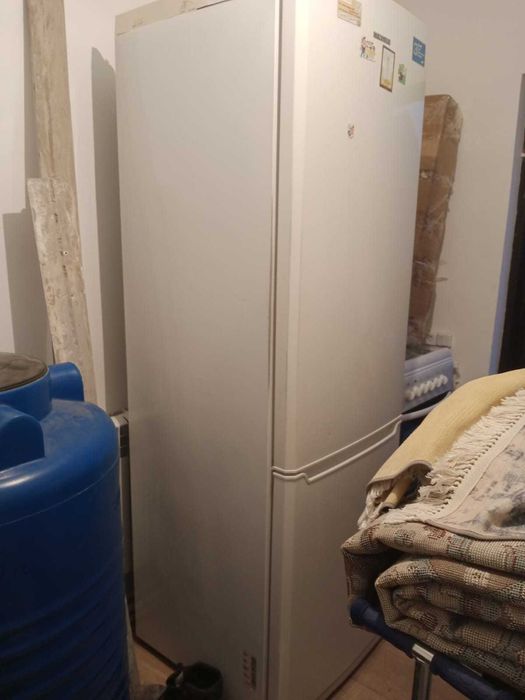 Холодильник Samsung