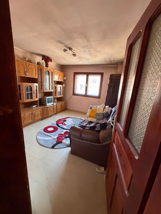 Vând garsonieră în Baia de Arieș