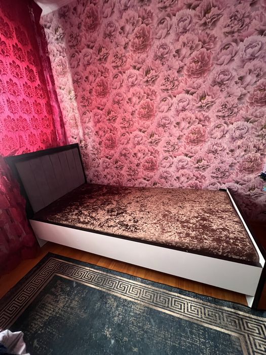 Односпальные кровать для мальчика и девочки