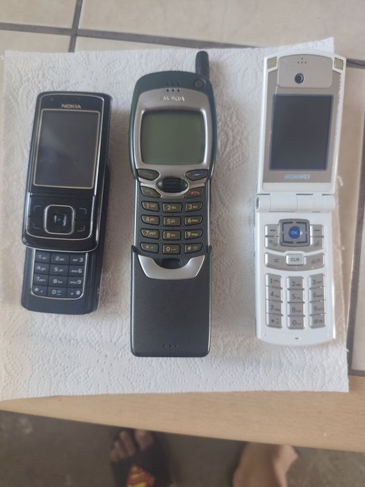 Telefoane vechi de vânzare