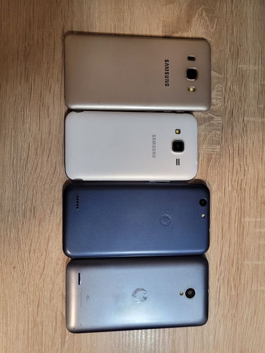 Telefoane, casti detalii in descriere