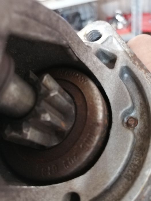 Продам срочно стартер на мерседес бенс