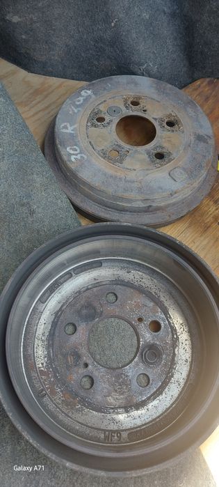 Продам задний барабан камри 20-25
