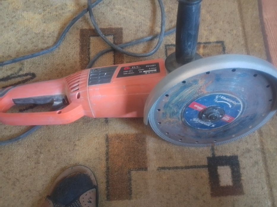 Продам Болгарку Pit 612301