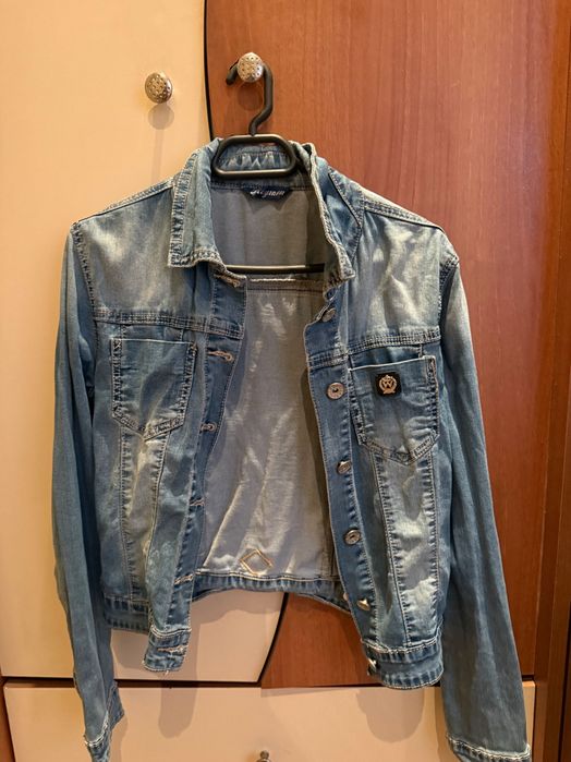 Дамско дънково яке