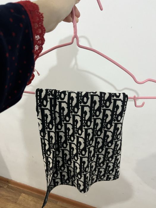 Dior стиліндегі сәнді миди-юбка