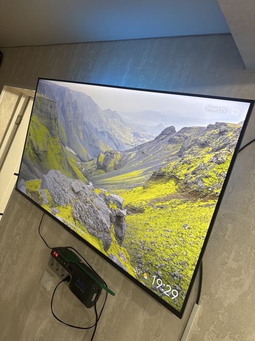 Телевизор SMART TCL 55 140см черный 4K