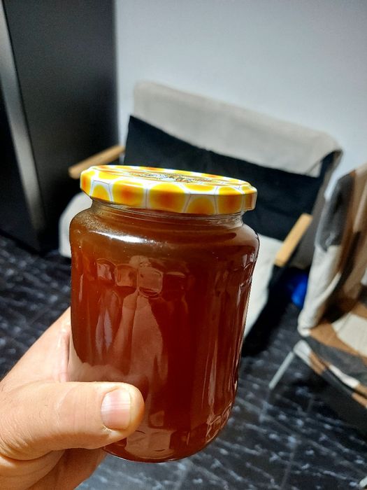 Vând miere de albine