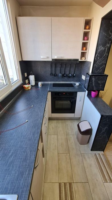 Тристаен апартамент в ж.к. Дружба 2 .