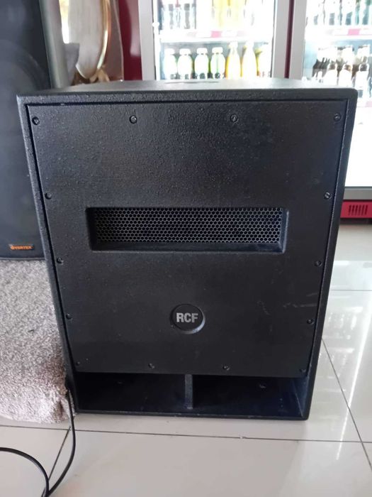 basi subwooferi RCF 718 AS 800 w RMS 4 bucati