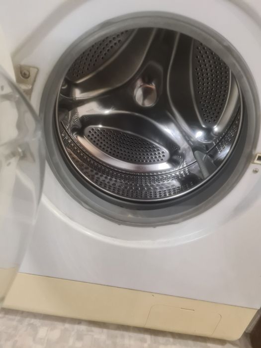 Продам стиральную машину