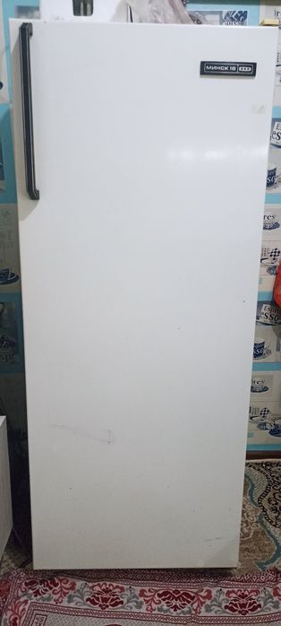 Холодильник сотилади