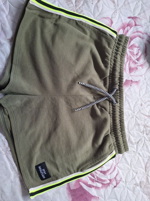 Лот три броя къси панталони