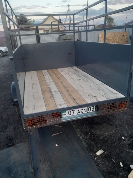 Прицеп скотовозка с доками