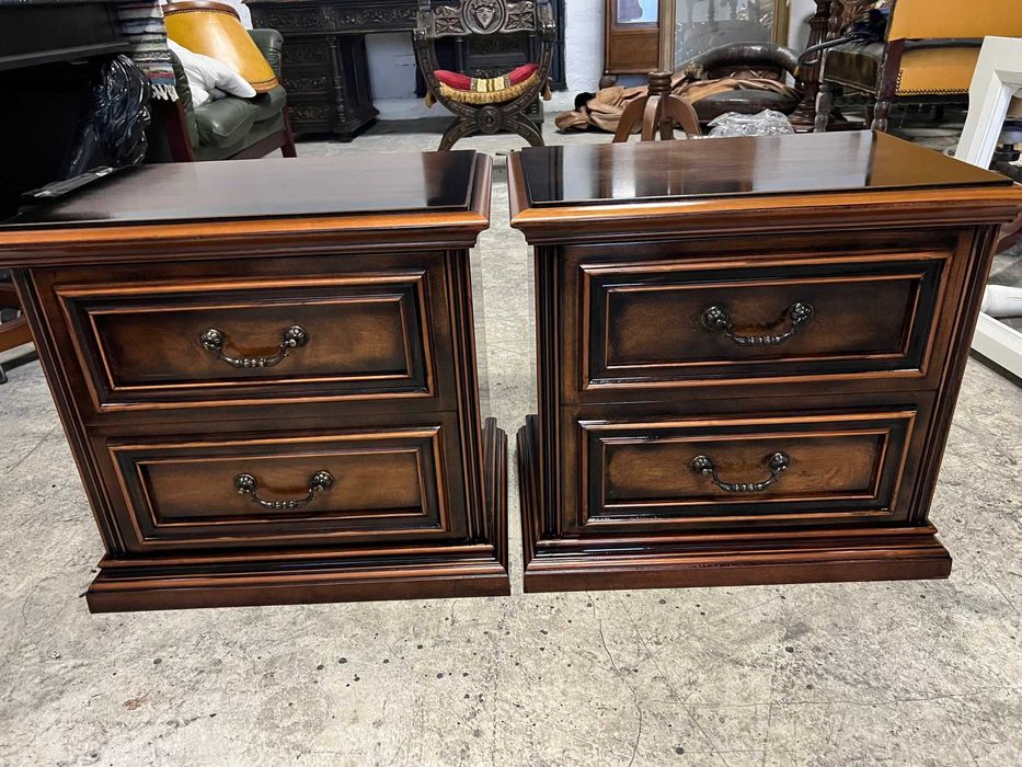 Noptiere Baroc/provenienta Italia!