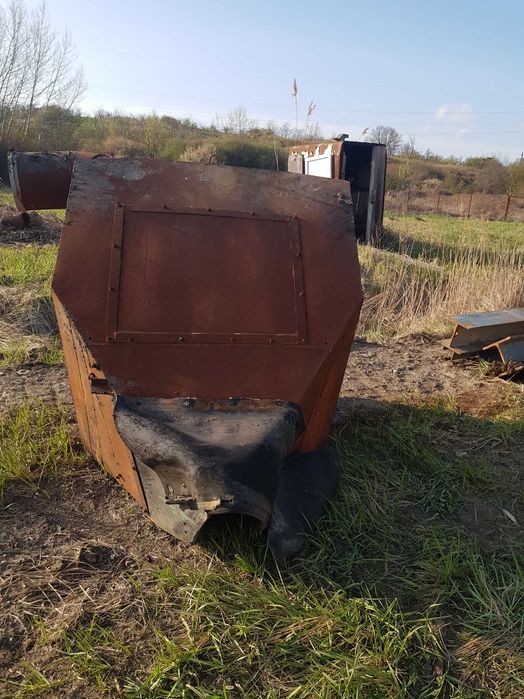 Concasor piatra cu ciocane.