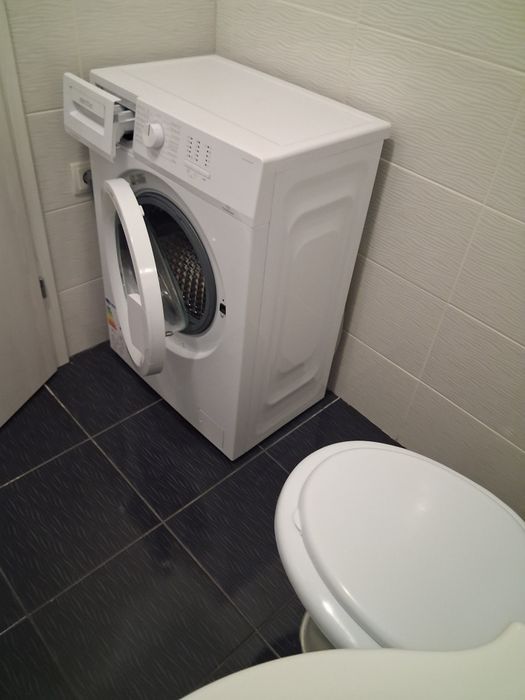 Închiriez apartament tip studio