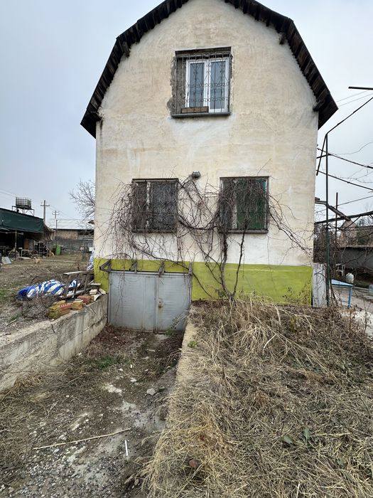 Продаю дачный участок с домом.