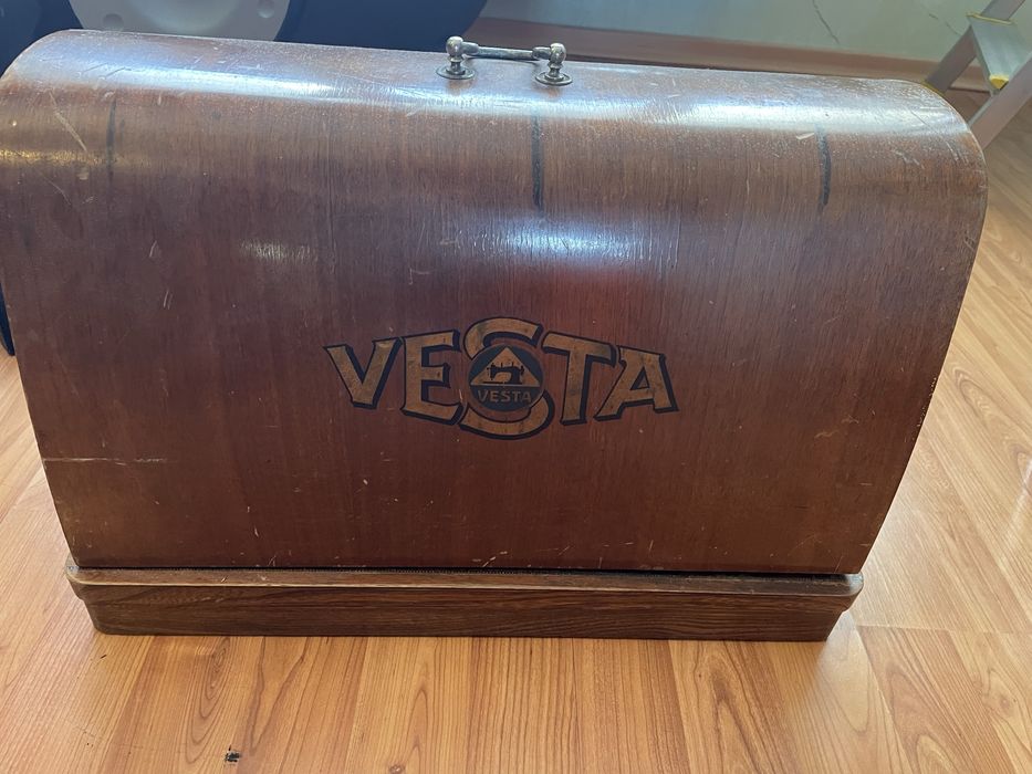 Vesta антикварна шевна машина