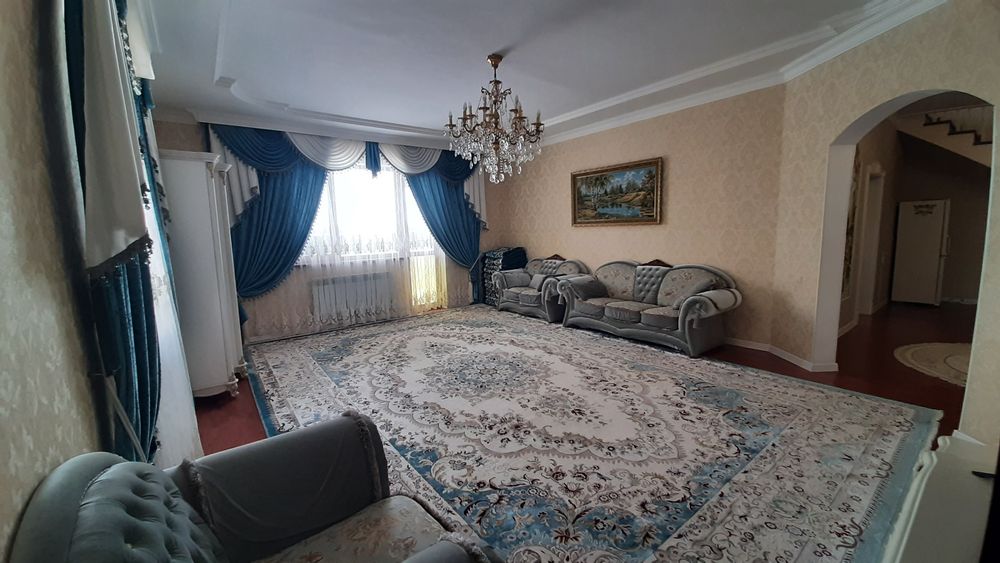 Продам коттедж 2 этажа в городе