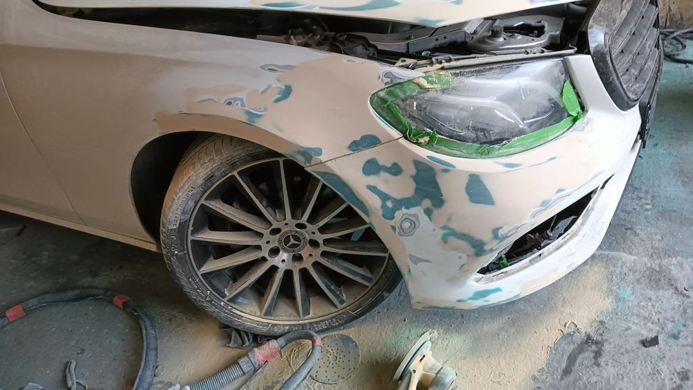 Vopsitorie auto tinichigerie 500-800lei piesa