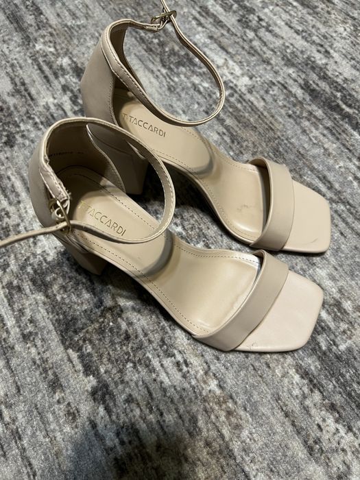 Продам туфли 40р