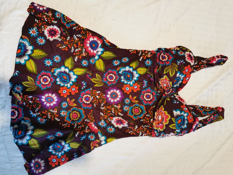 Costum de baie cu fustita dama mărimea s-m