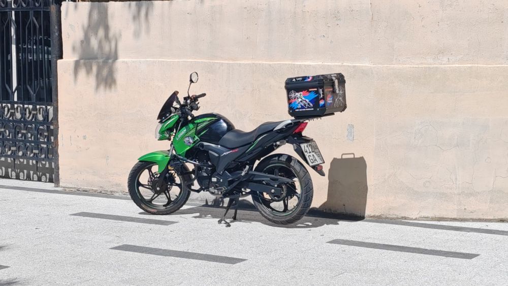 Продам мотоцикл Lifan kp200 irakez