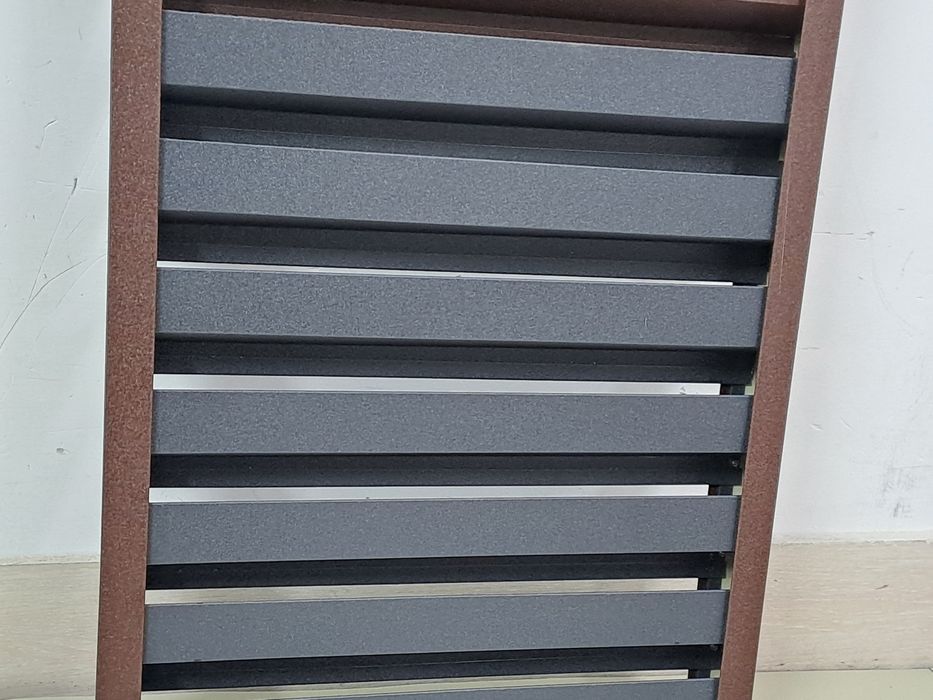 Продам рол Вставни на окна Ворота