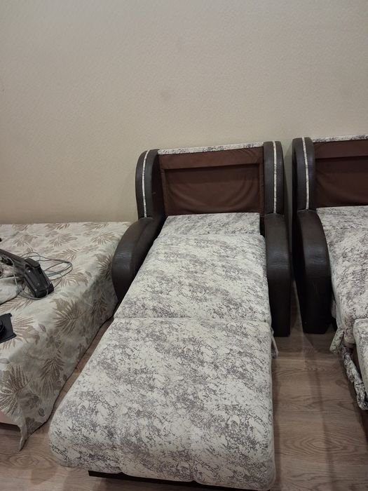 Продам диван и кресло