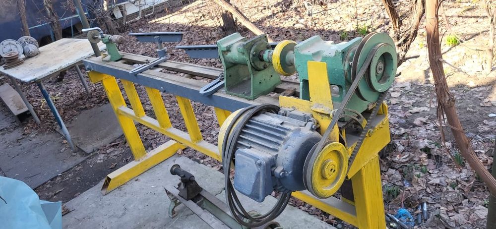 Токарный  станок