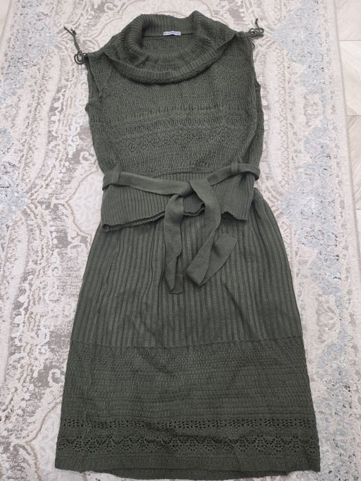 Продам платья 46 - 48РАЗМЕРА