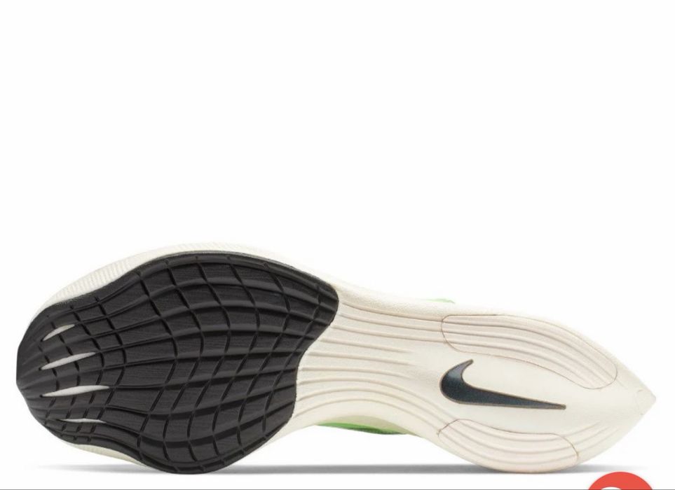 Продам nike кроссовки