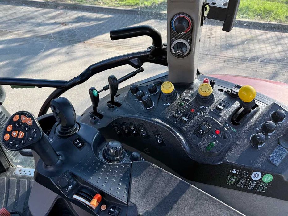 Трактор колесный Case IH Luxum 110