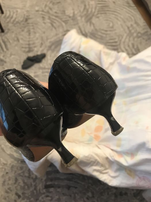 Продам женские туфли