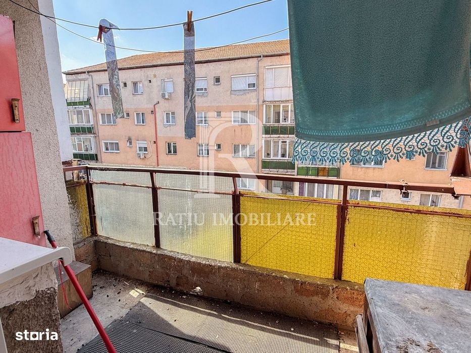Apartament cu 3 Camere Decomandat | Aleea Călinului | Oradea