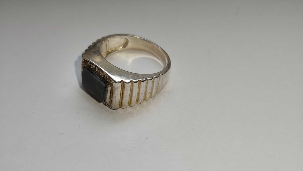 Серебряное кольцо с натуральным камнем НЕФРИТ