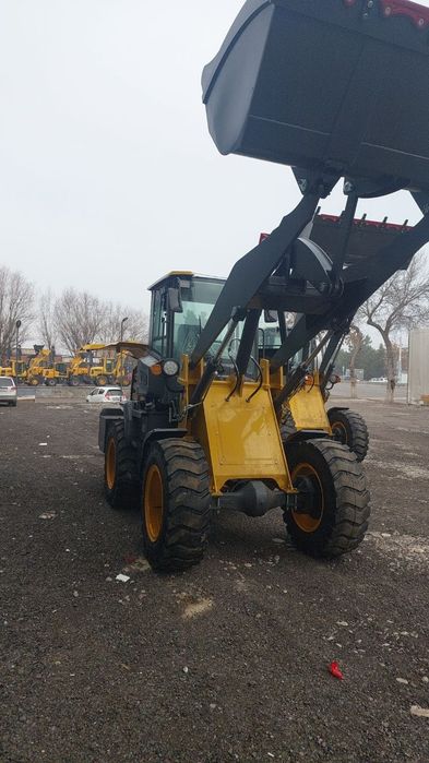 Погрузчик 1.5 кублик