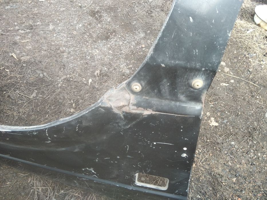 Крыло пасат б3 продам