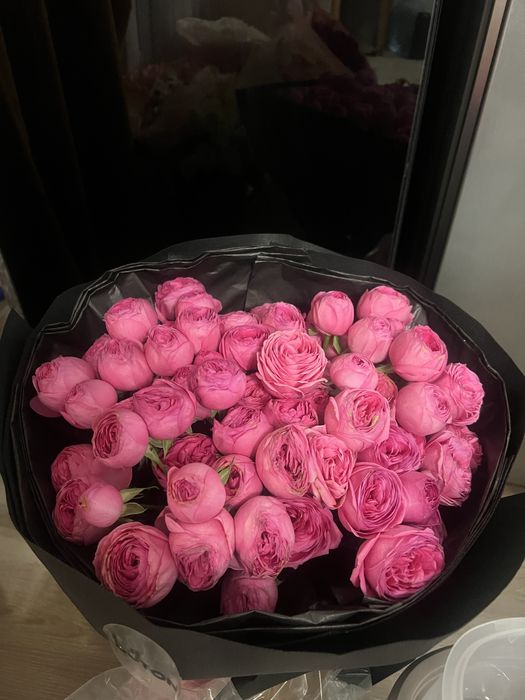 Продам цветы свежие,сегодняшние, маленькие по 5000, большие по 8000